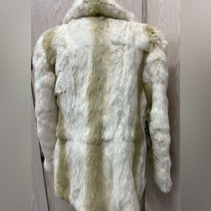 1970’s Vintage Rabbit Fit Mid length coat very soft and comfy.